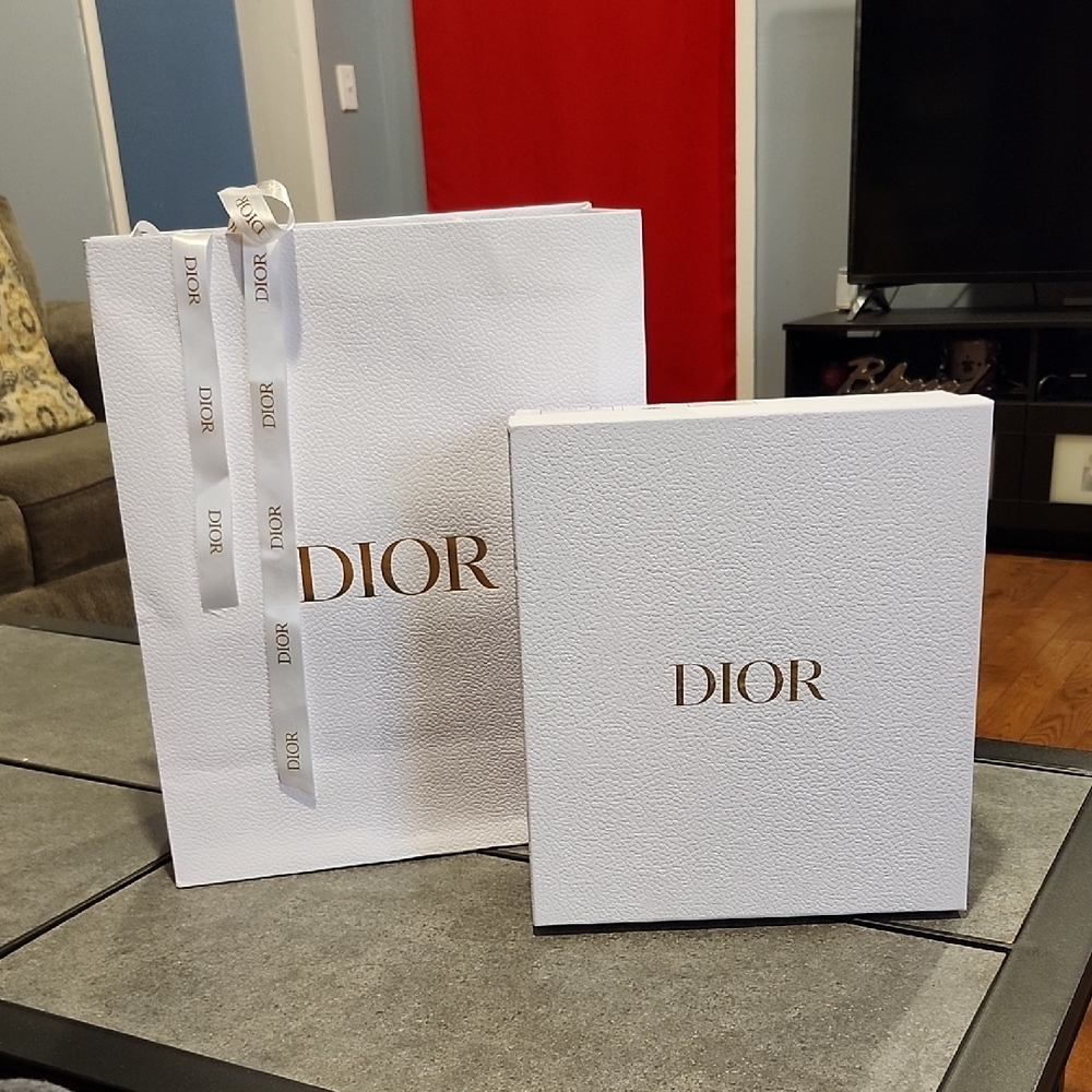 Dior White Gift Set with Gold Logo
